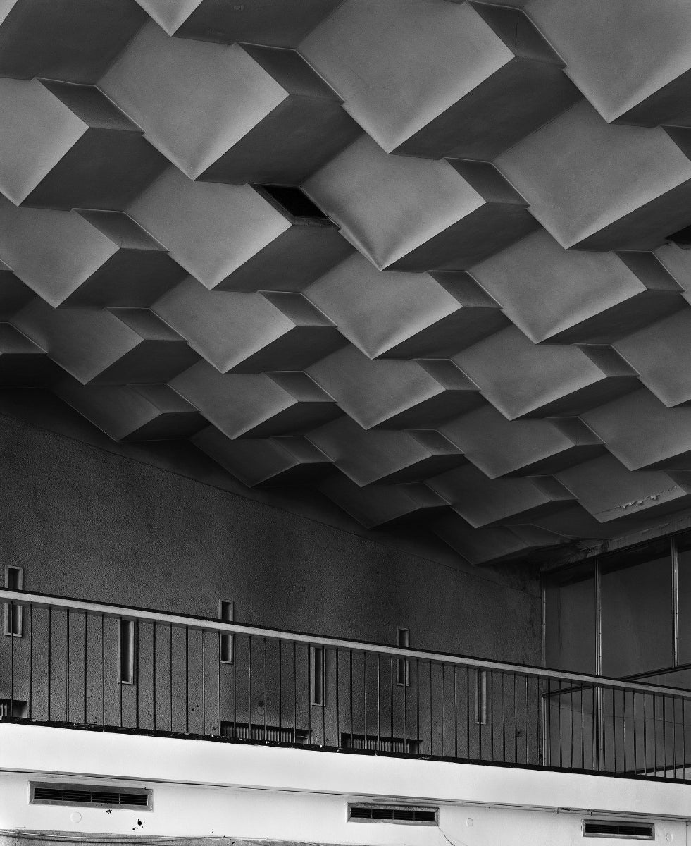 Black and white geometrical ceiling